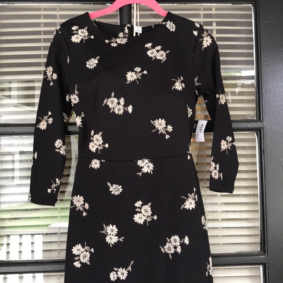 Old Navy Black Scoop Neck Dress with White Daisies - Picture 3 of 8